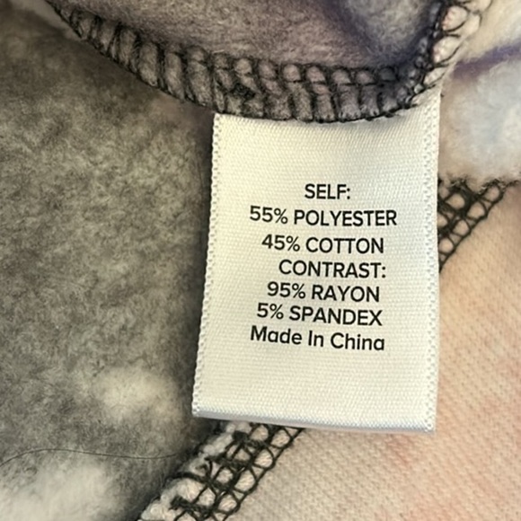 PeyTon Jensen Turtle Neck Tie Dye Sweater | SIZE S - Picture 5 of 5